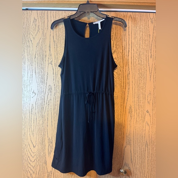 BCBGeneration Black Scoop Neck Sleeveless Dress - Picture 1 of 8